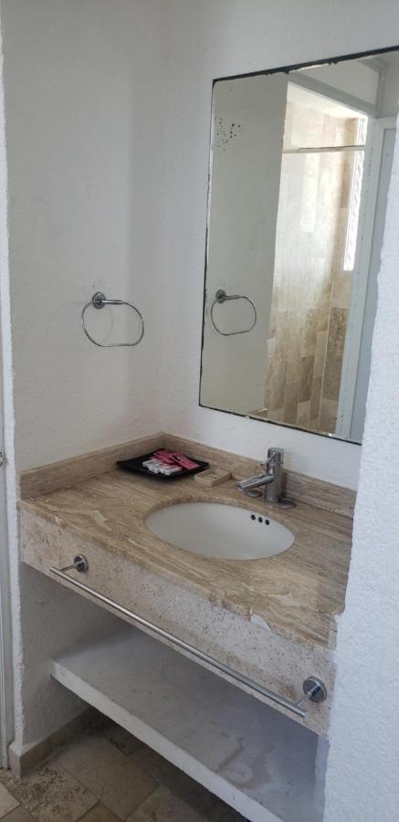 Twin Towers Departamento Vip Playa Acapulco Apartment Bagian luar foto